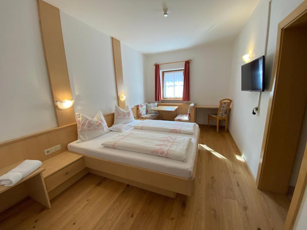 Hotel Lindnerhof Urlaub Am Bauernhof San Lorenzo di Sebato Zewnętrze zdjęcie